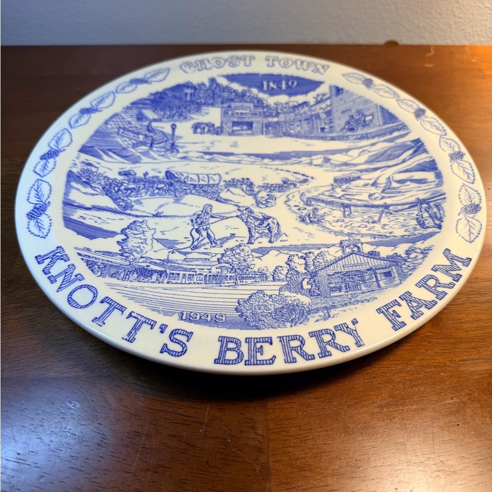 Vintage Knott’s Berry Farm Ghost Town Collector’s Ceramic Plate